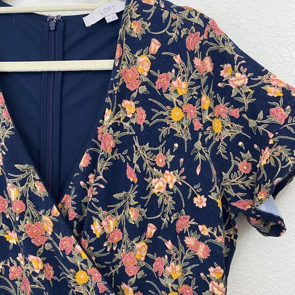 LOFT Ann Taylor Dress Womens Size 14 Floral Faux Wrap Multicolor - Picture 3 of 7